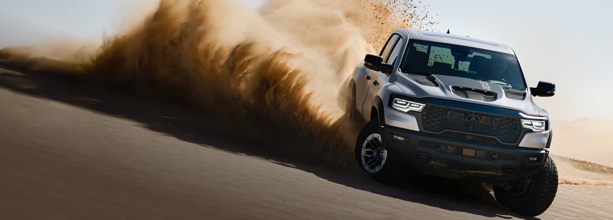 RAM 1500 RHO поднимает пыль на бездорожье